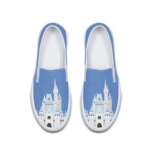 NEW Women’s Blue Castle Slip-ons – Size 10